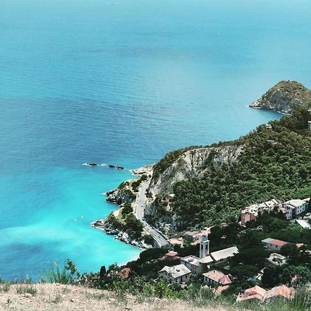 Villa Gio - Terrazza Nel Blu Bergeggi Εξωτερικό φωτογραφία