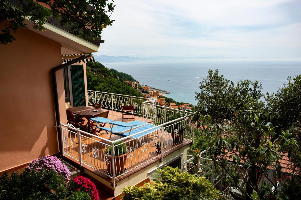 Villa Gio - Terrazza Nel Blu Bergeggi Εξωτερικό φωτογραφία