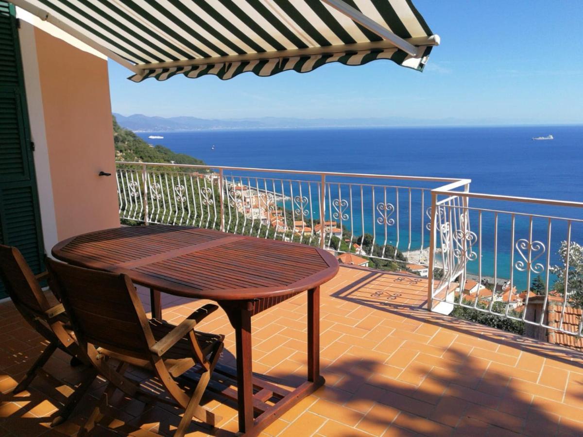 Villa Gio - Terrazza Nel Blu Bergeggi Εξωτερικό φωτογραφία