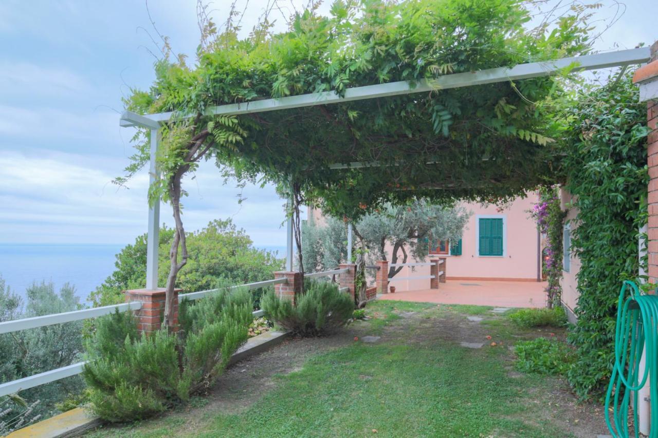 Villa Gio - Terrazza Nel Blu Bergeggi Εξωτερικό φωτογραφία
